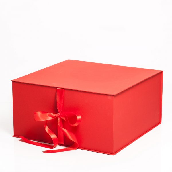 cutie rosie cu funda de calitate lux